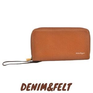 🤎Salvatore Ferragamo Brown Leather Full Zip Clutch/Wristlet/Wallet | PRELOVED🤎